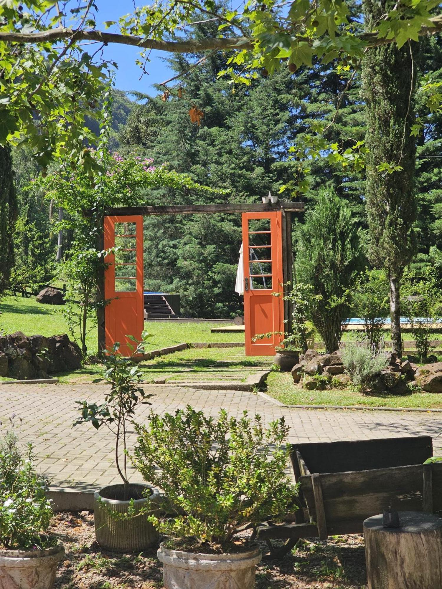 Pousada La Vista Hotel Gramado Exterior photo